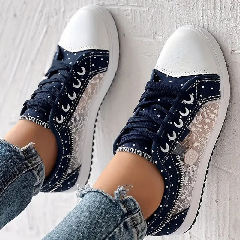 Adelaide | Sneakersy z koronkowymi detalami