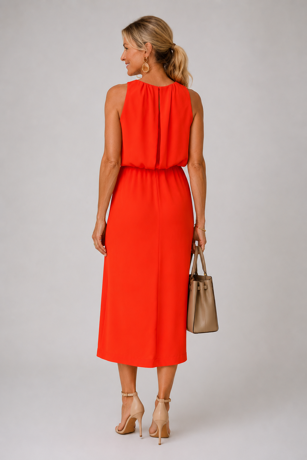 Nicole | Elegancka letnia sukienka z rozcięciem