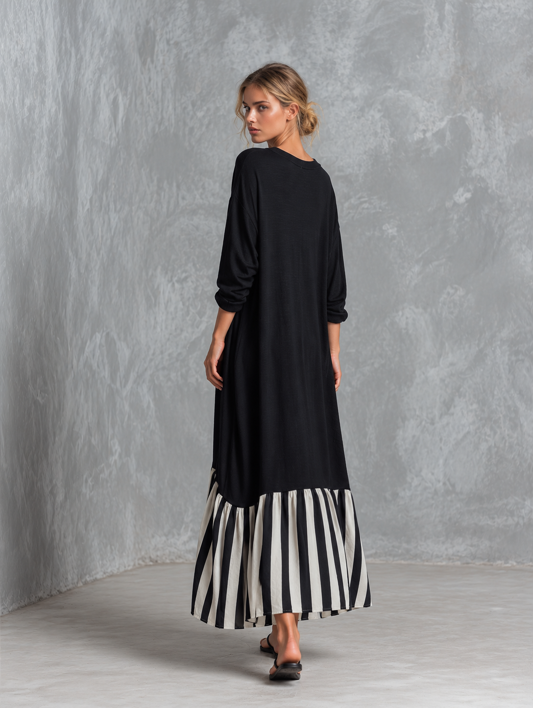 Stefania | Czarna bawełniana sukienka maxi oversize z paskami w stylu patchworku