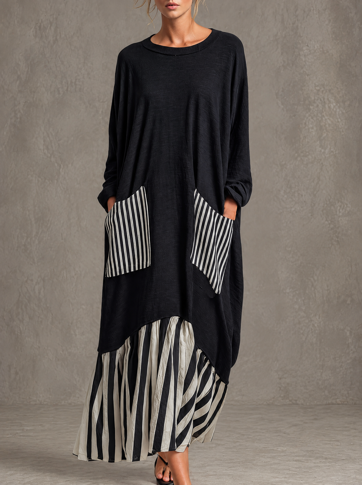 Stefania | Czarna bawełniana sukienka maxi oversize z paskami w stylu patchworku
