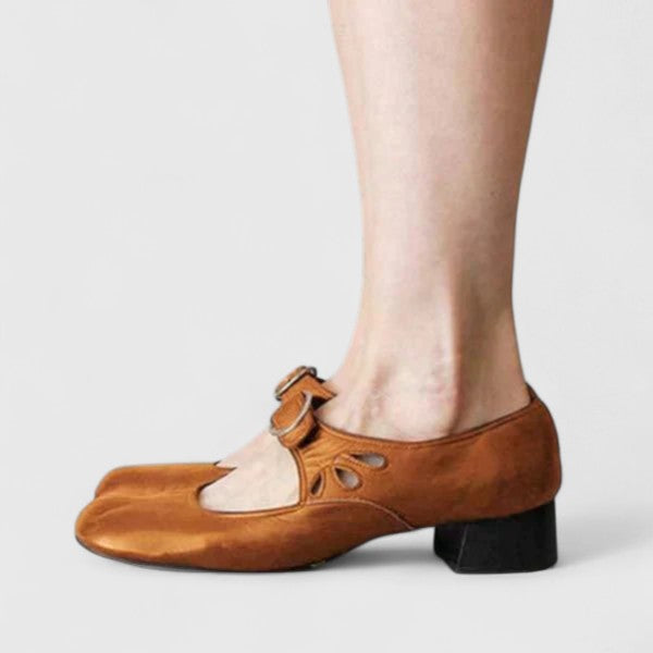 Chloé – Buty Mary Jane na słupku