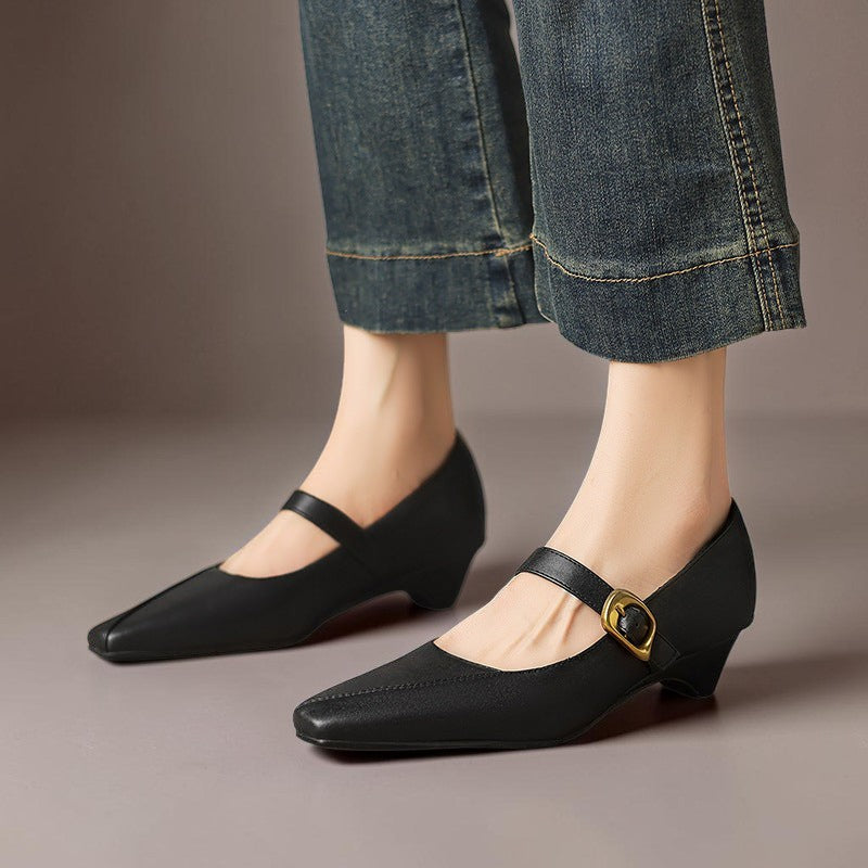 Grethe | Buty Mary Jane ze złotą klamrą