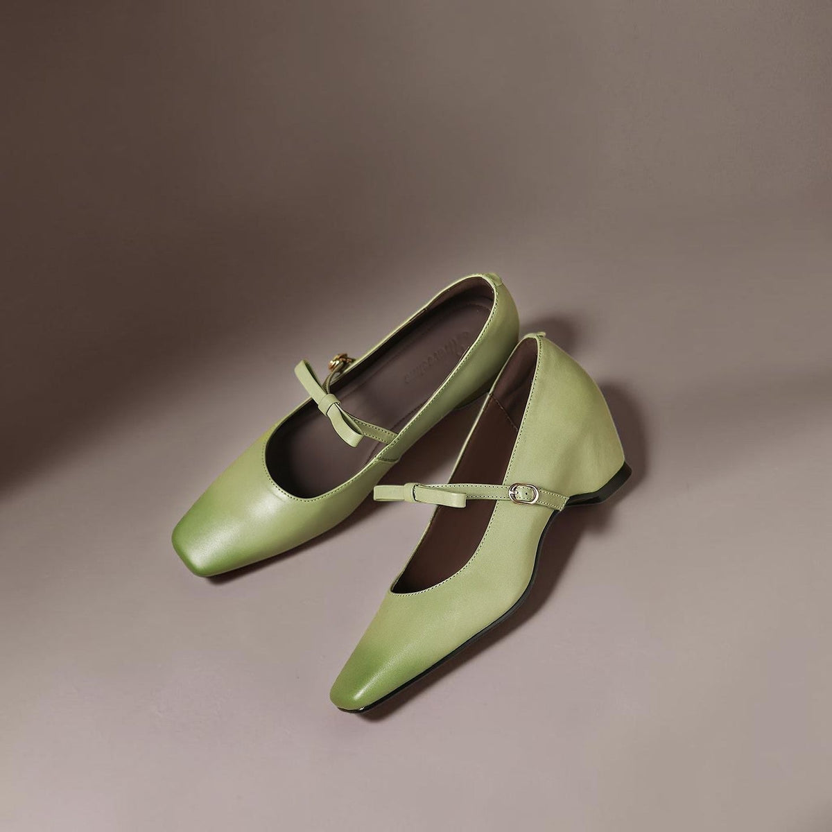 Mette | Eleganckie buty Mary Jane z kokardą