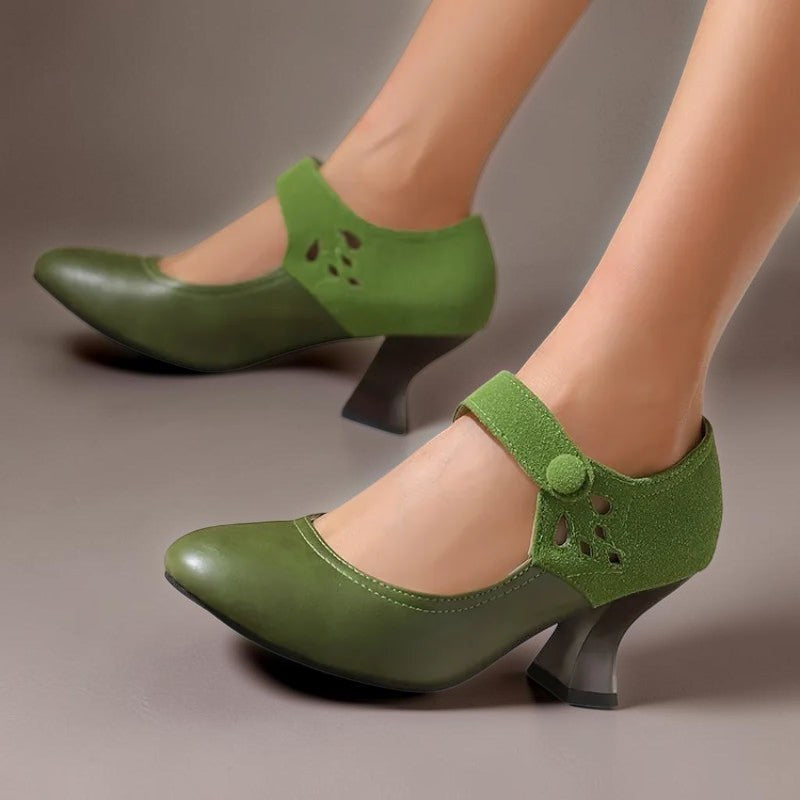 Camilla | Eleganckie zamszowe buty z paskiem wokół kostki