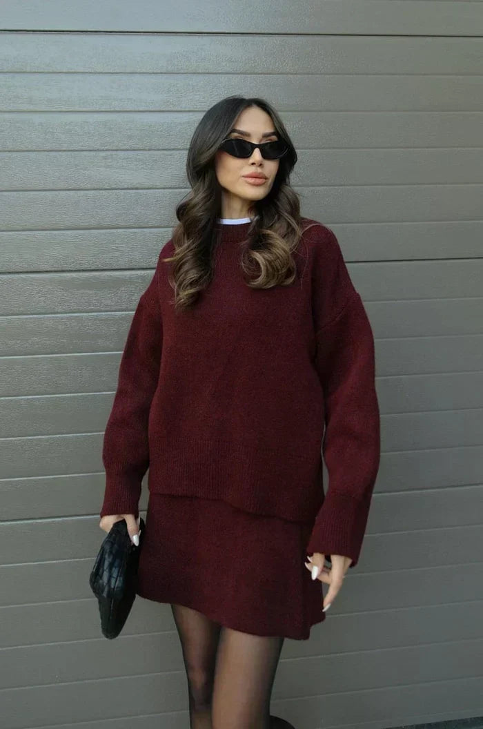 Beatrice – Miękki komplet dzianinowy ze spódnicą
