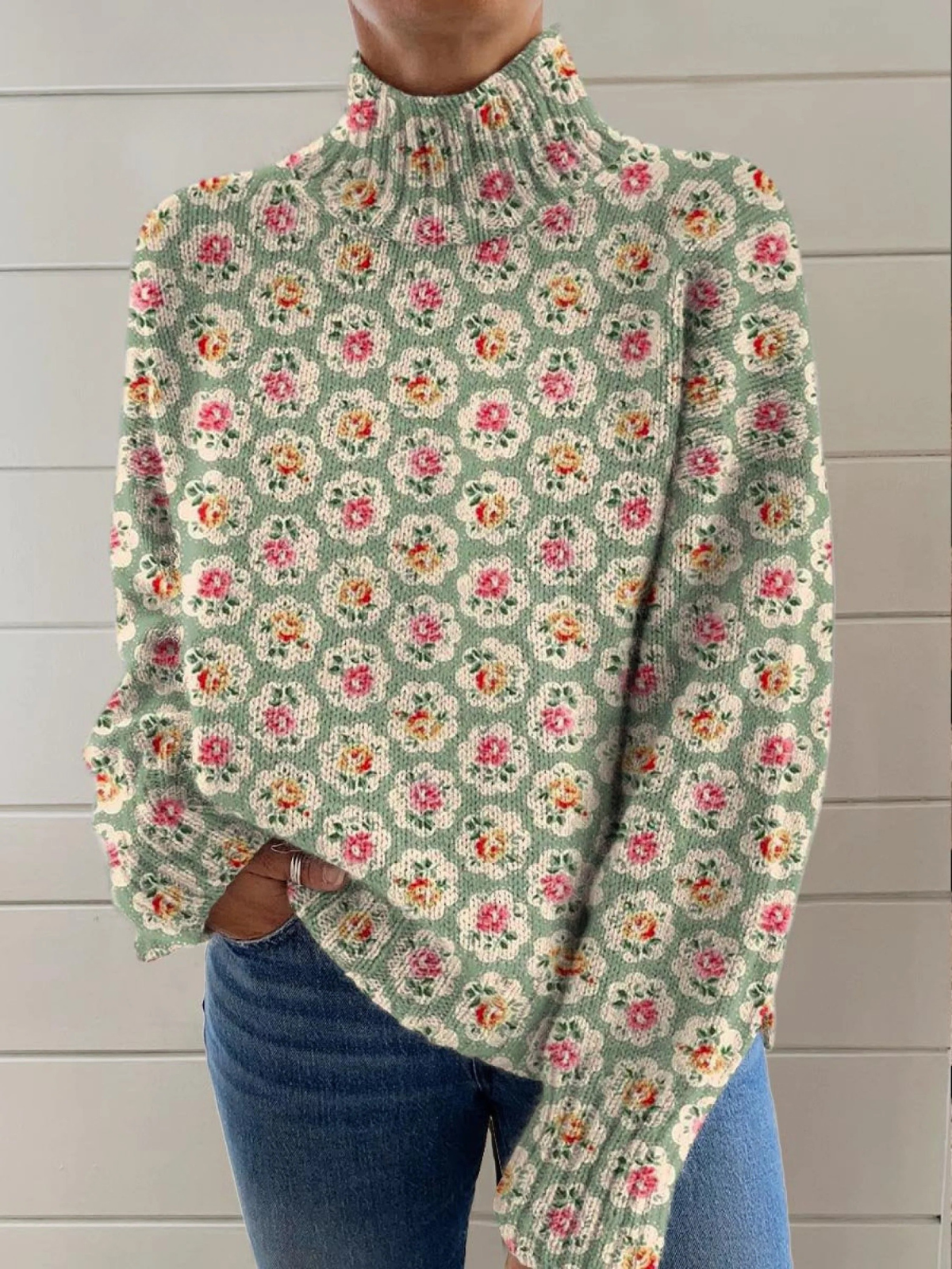 Chloe | Uroczy sweter z golfem w kwiaty