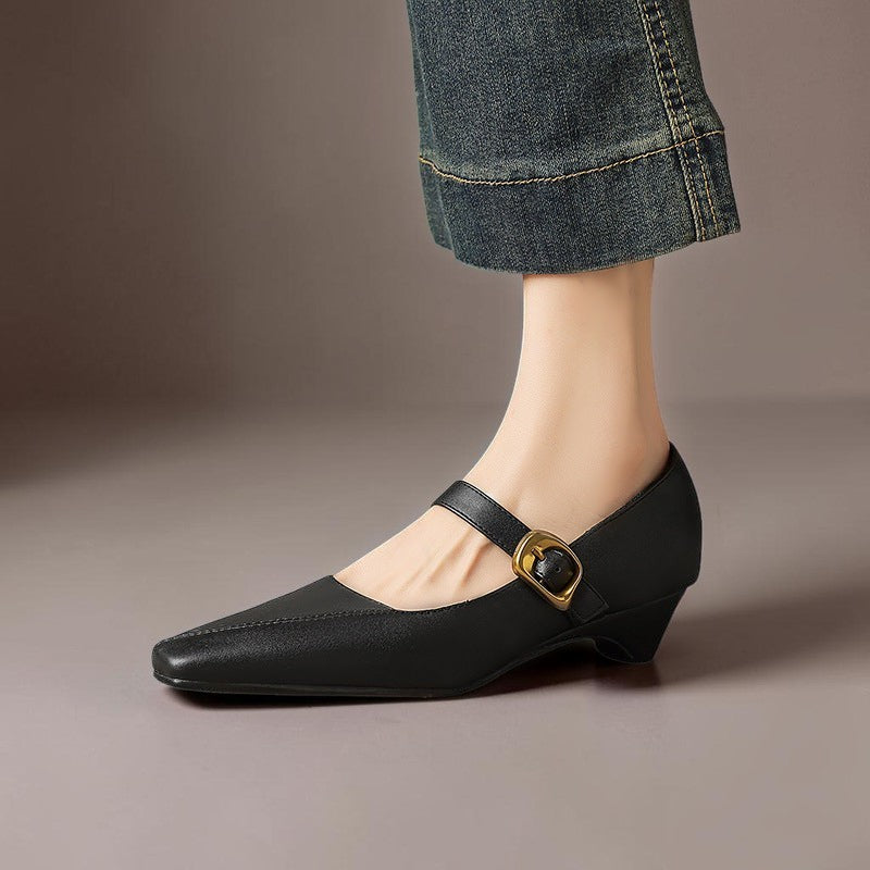 Grethe | Buty Mary Jane ze złotą klamrą